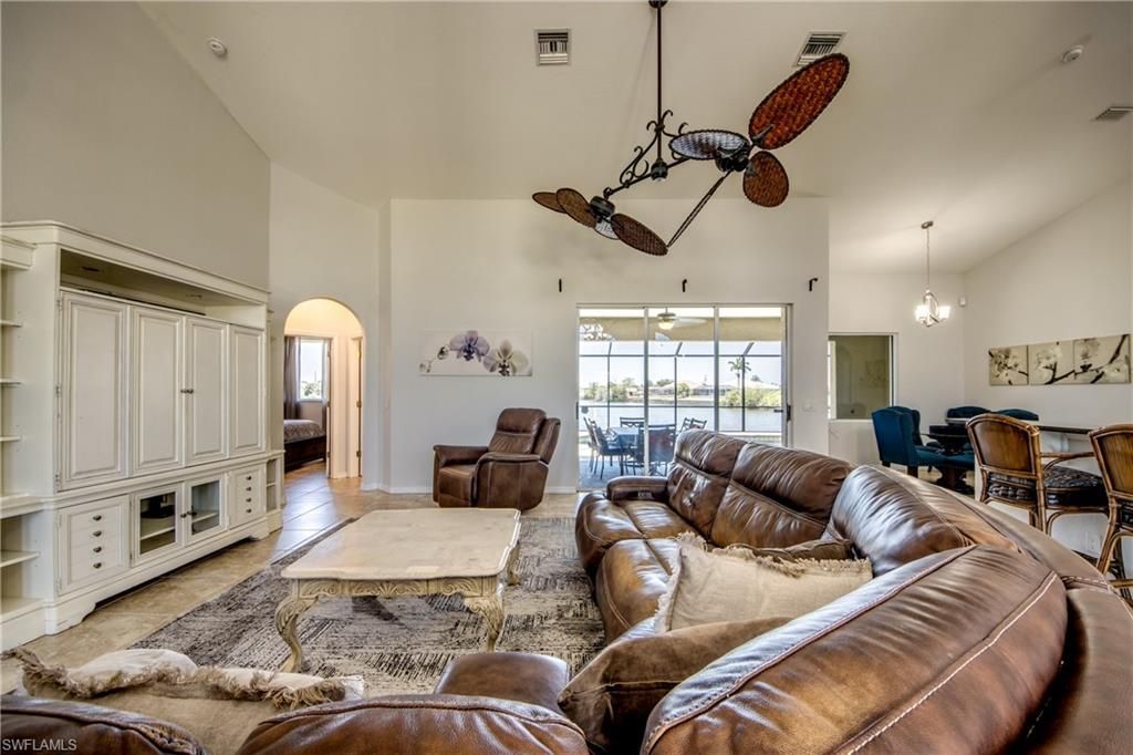 2319 NE 19th St , Cape Coral, FL 33909 Photo