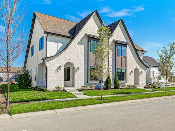 8798 Chauncey Street, Zionsville, IN 46077