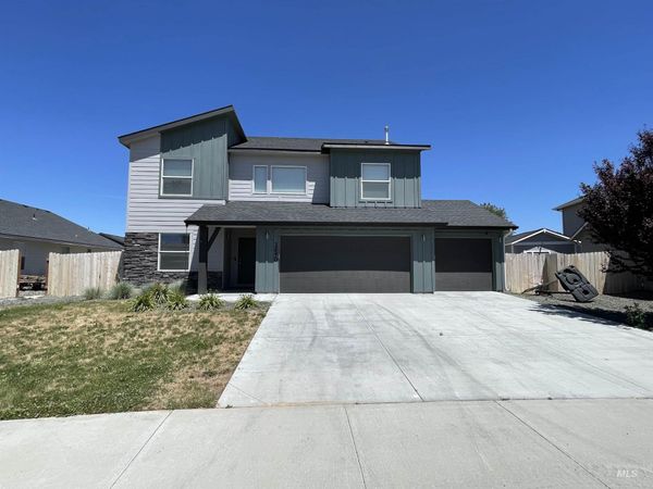 13570 Nisene Dr, Caldwell, ID 83607