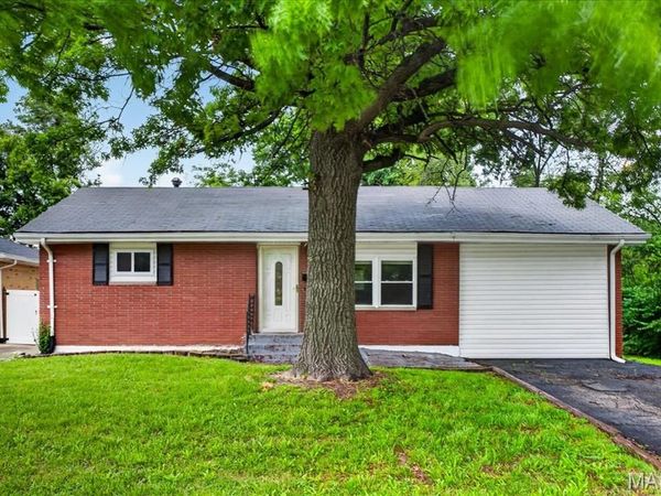 722 State Street , Dupo, IL 62239