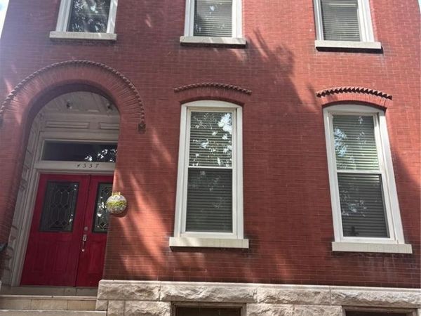 4557 Arco Avenue , St Louis, MO 63110