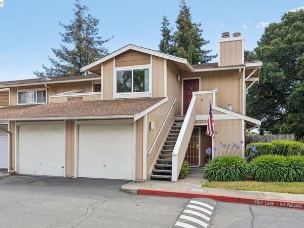 26 Raintree Ct, Unit 30, Hayward, CA 94544