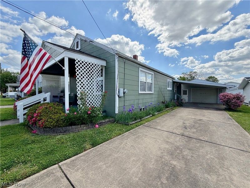 805 Pomeroy Pike, Belpre, OH 45714 Photo 2