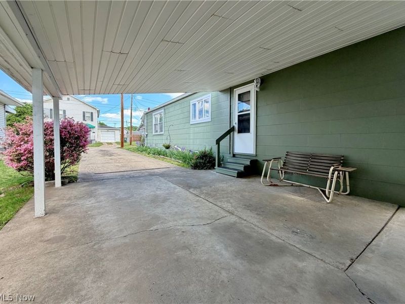 805 Pomeroy Pike, Belpre, OH 45714 Photo 6