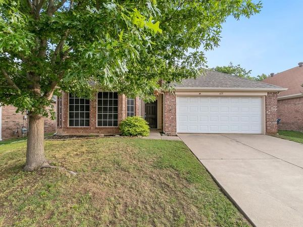 615 Lake Bridge Drive, Lake Dallas, TX 75065