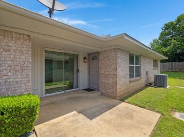 2416-2418 Bolivar Street, Denton, TX 76201