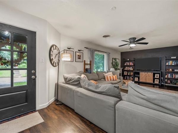 617 Cardinal Drive , Woodway, TX 76712