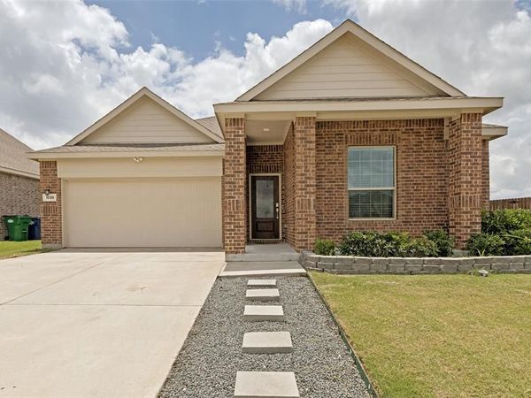 1038 Manuel Drive, Fate, TX 75087