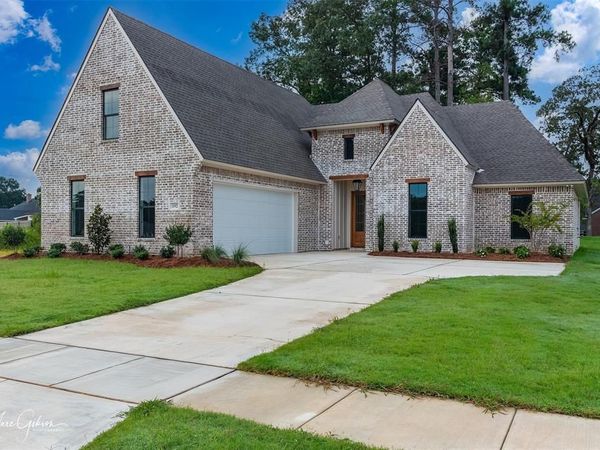 192 St. Andrews Lane , Benton, LA 71006