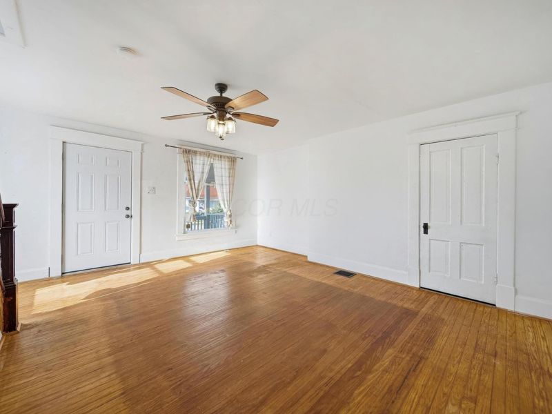 123 W Corwin Street, Circleville, OH 43113 Photo 5