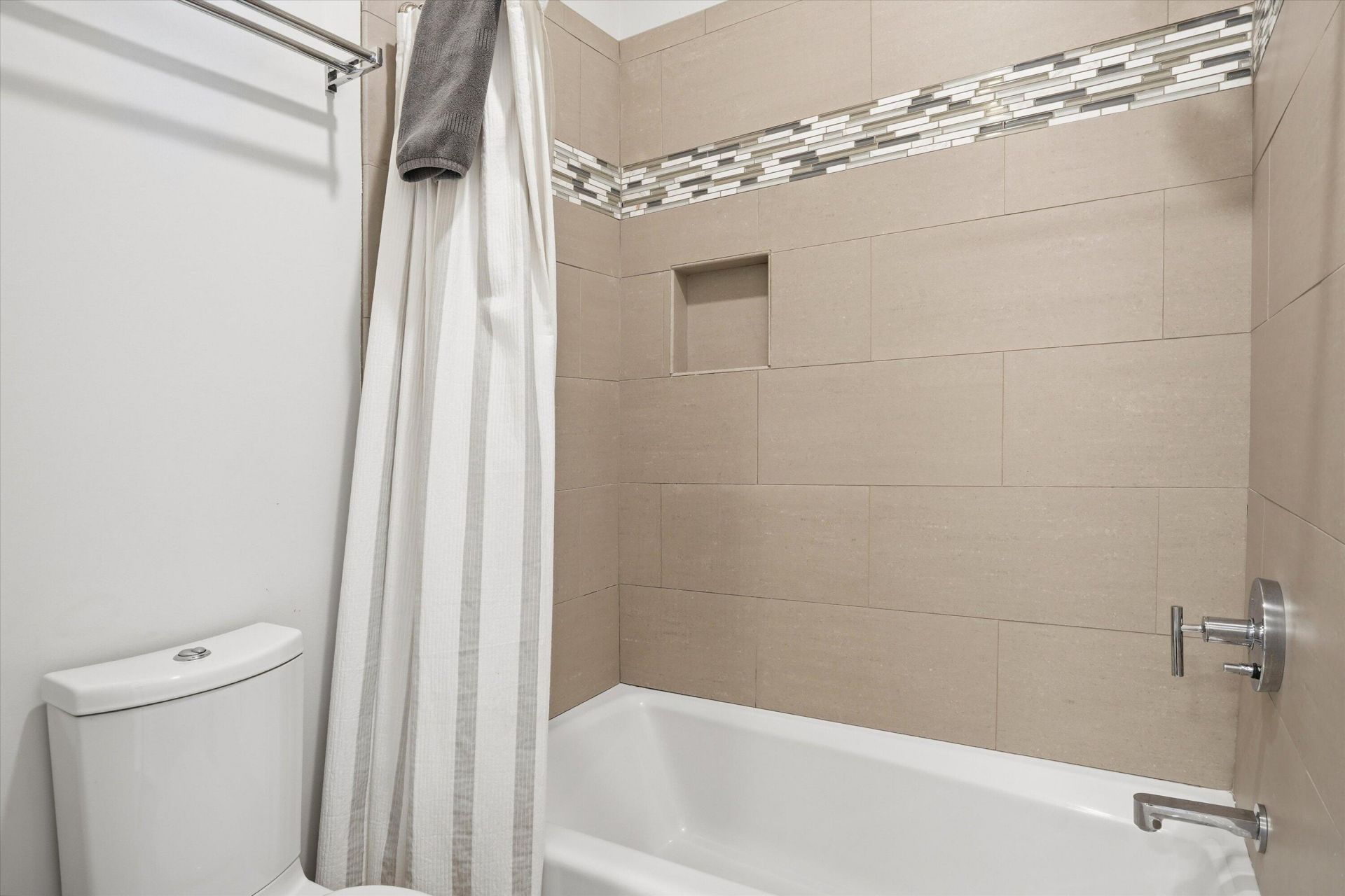 2608 Bayonne Street Photo 59