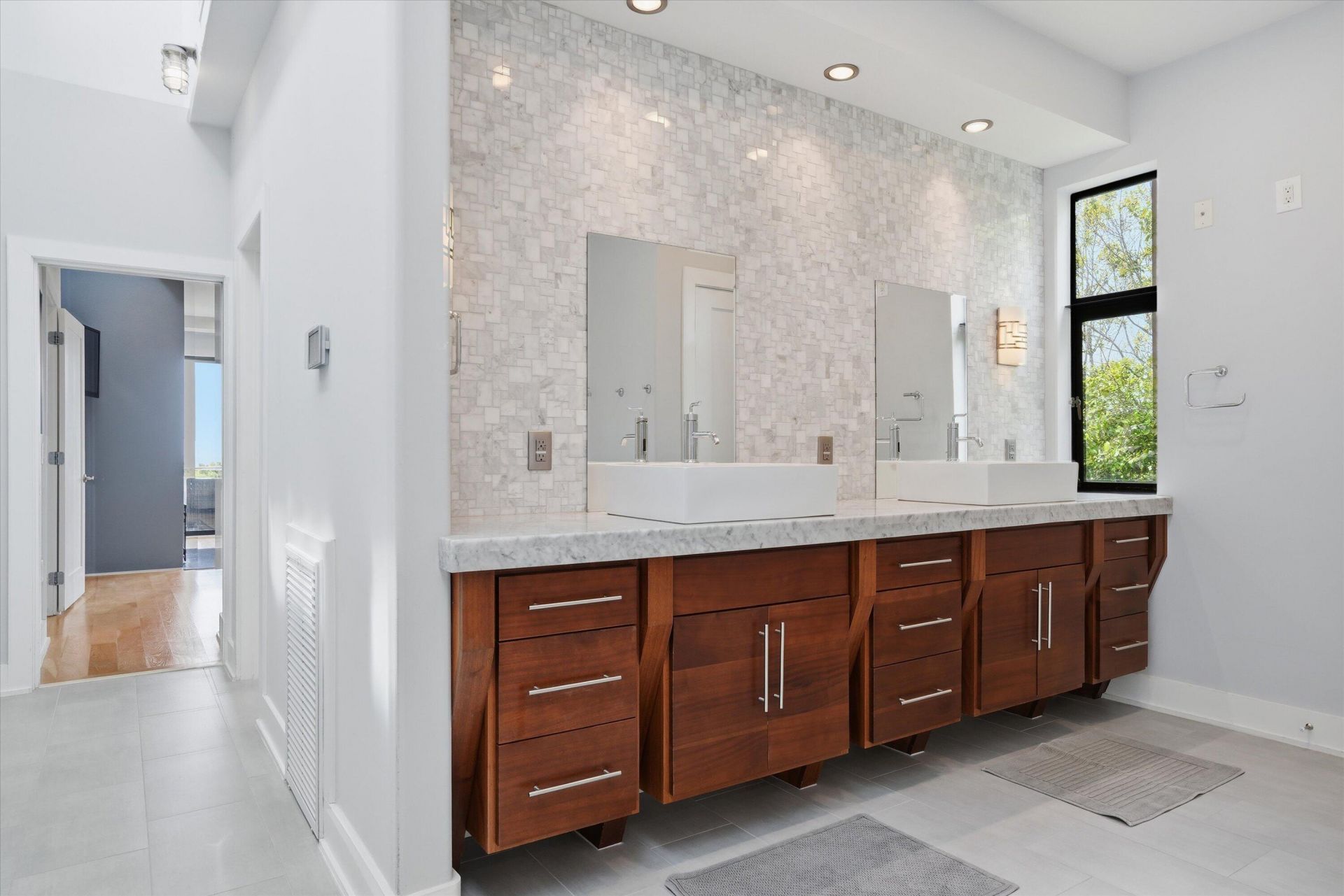 2608 Bayonne Street Photo 68