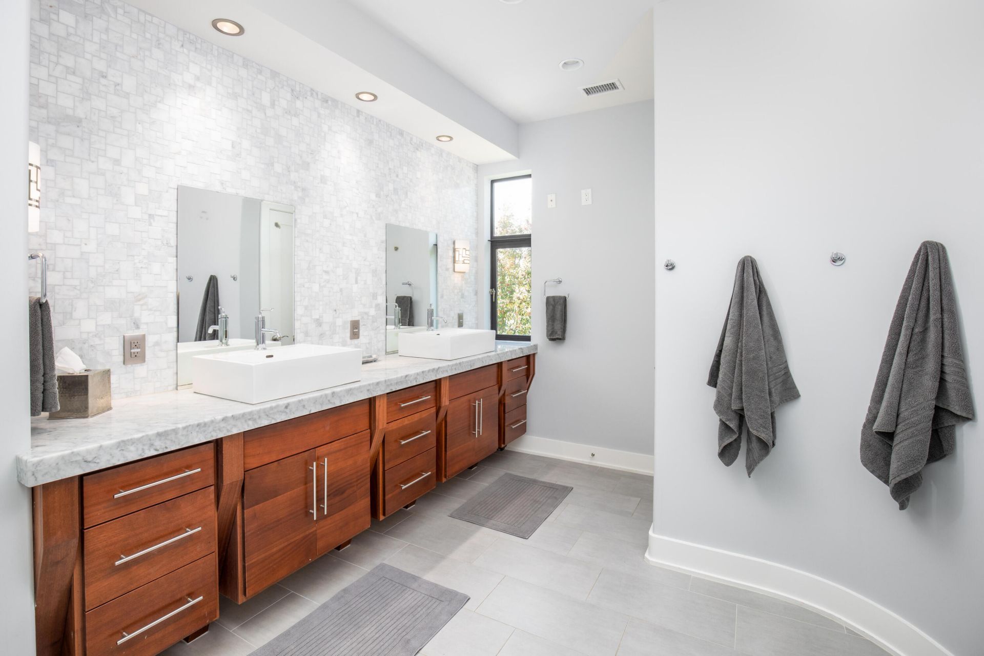 2608 Bayonne Street Photo 86