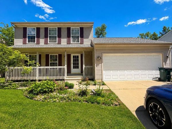 5635 Ellendale Drive, Lansing, MI 48911