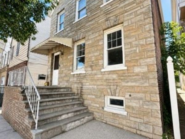 120 Grant Ave, Harrison, NJ 07029