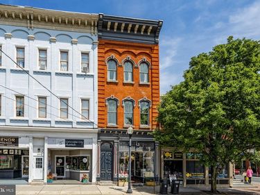 305 N QUEEN STREET, LANCASTER, PA 17603