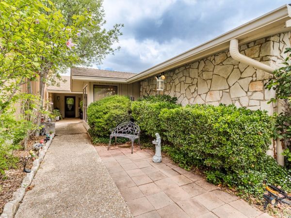 510 FAIRWAY DR, Kerrville, TX 78028