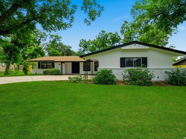 742 Winfield Cir, Windcrest, TX 78239