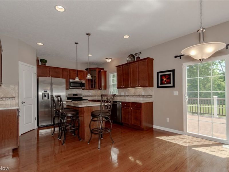 8375 Raleigh Place, Concord Township, OH 44077 Photo 13