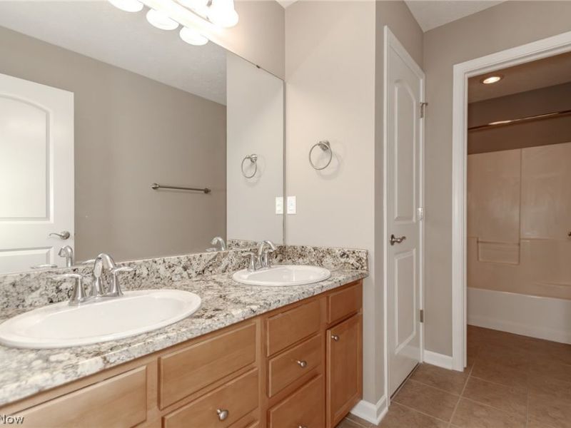 8375 Raleigh Place, Concord Township, OH 44077 Photo 27