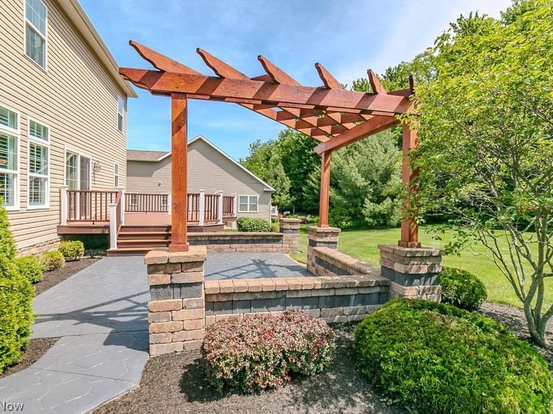 8375 Raleigh Place, Concord Township, OH 44077 Photo 6