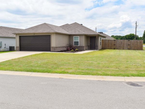 Conway, AR 72032