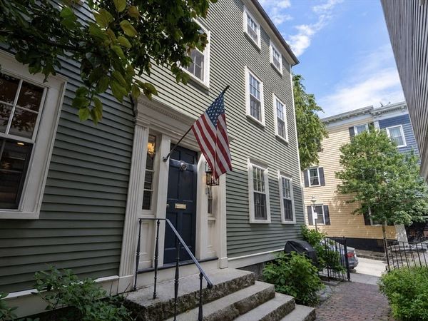 16 Cordis St, Unit 16, Boston, MA 02129