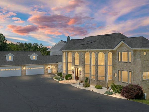 368 Ridge Hollow RD, Edinburg, VA 22824