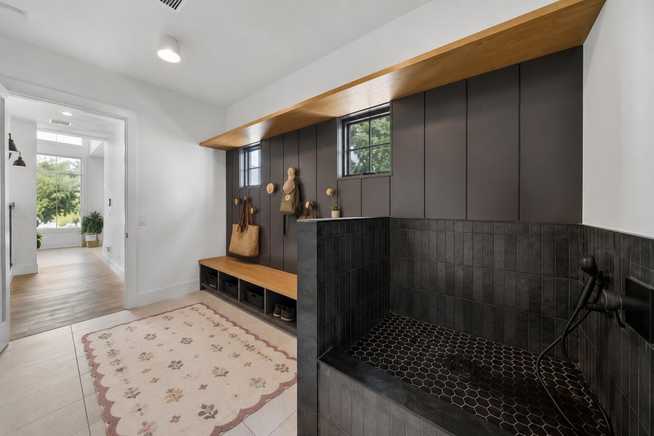 336 Coinbow Drive Photo 42