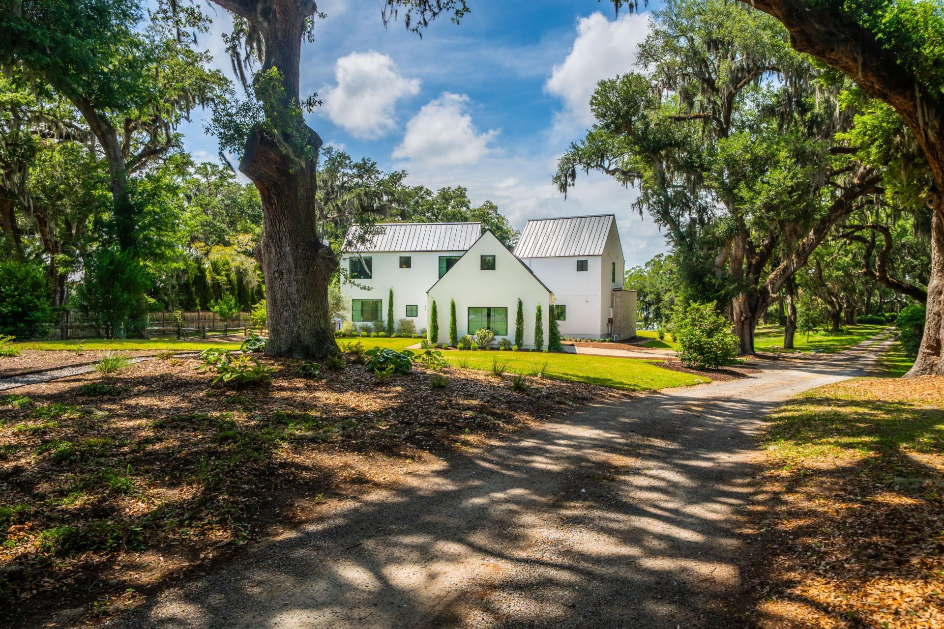 336 Coinbow Drive Photo 6