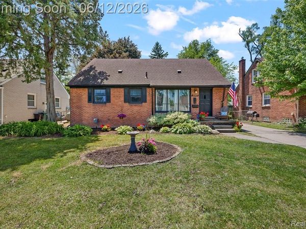 10467 W 11 Mile Road, Huntington Woods, MI 48070