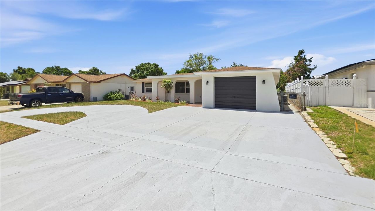 6250 Flag Drive, New Port Richey, FL 34653 Photo