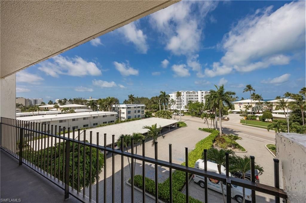 2150 Gulf Shore Blvd N, Unit 411, Naples, FL 34102 Photo