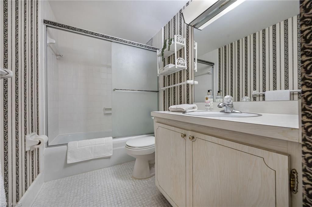 2150 Gulf Shore Blvd N, Unit 411, Naples, FL 34102 Photo