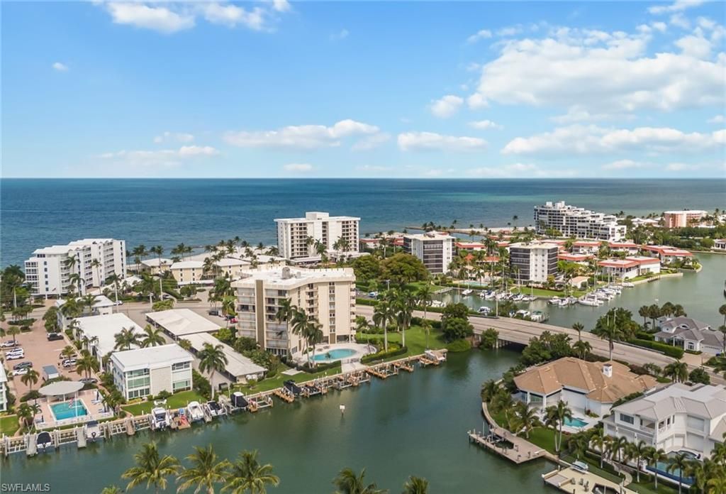 2150 Gulf Shore Blvd N, Unit 411, Naples, FL 34102 Photo