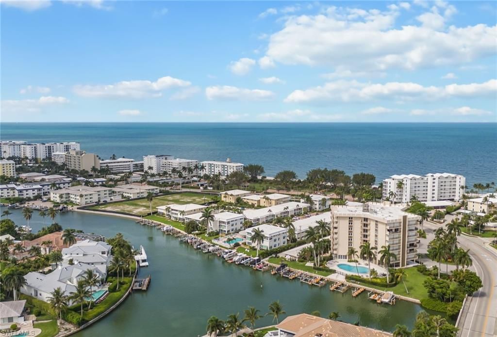 2150 Gulf Shore Blvd N, Unit 411, Naples, FL 34102 Photo