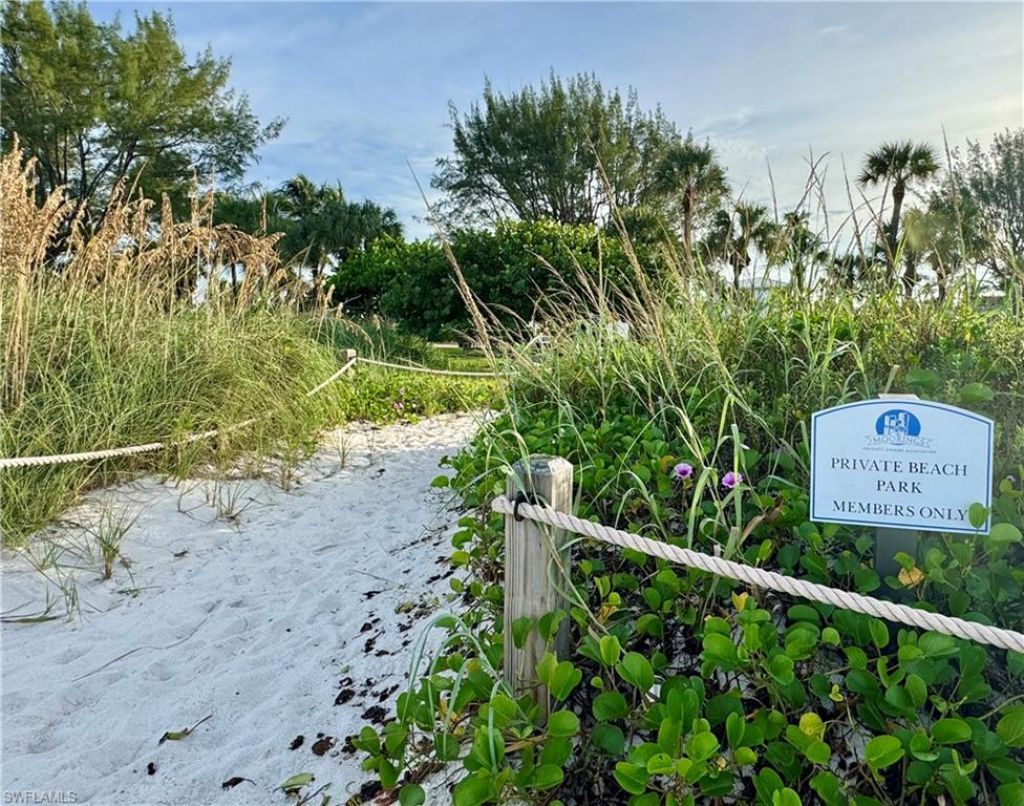 2150 Gulf Shore Blvd N, Unit 411, Naples, FL 34102 Photo