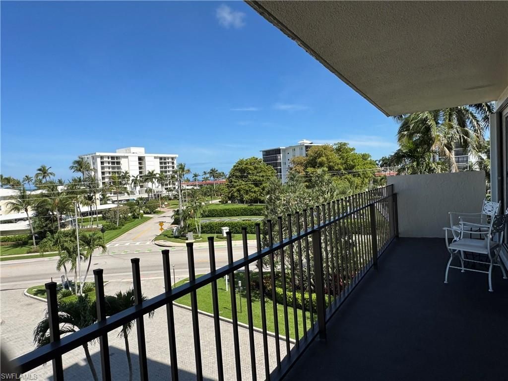 2150 Gulf Shore Blvd N, Unit 411, Naples, FL 34102 Photo