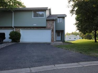 18300 Creeks Bend Drive, Minnetonka, MN 55345
