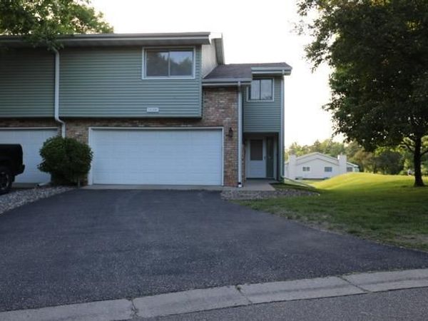18300 Creeks Bend Drive, Minnetonka, MN 55345