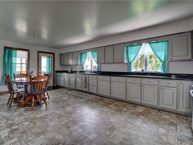 17031 Tavern Road, Middlefield, OH 44062 Photo 22