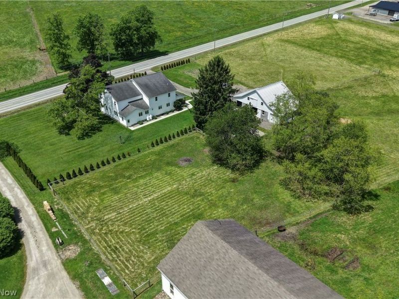 17031 Tavern Road, Middlefield, OH 44062 Photo 5