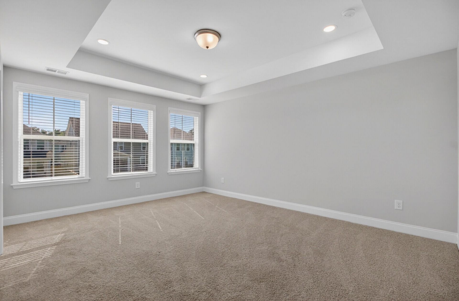 490 Eagleview Drive Photo 19