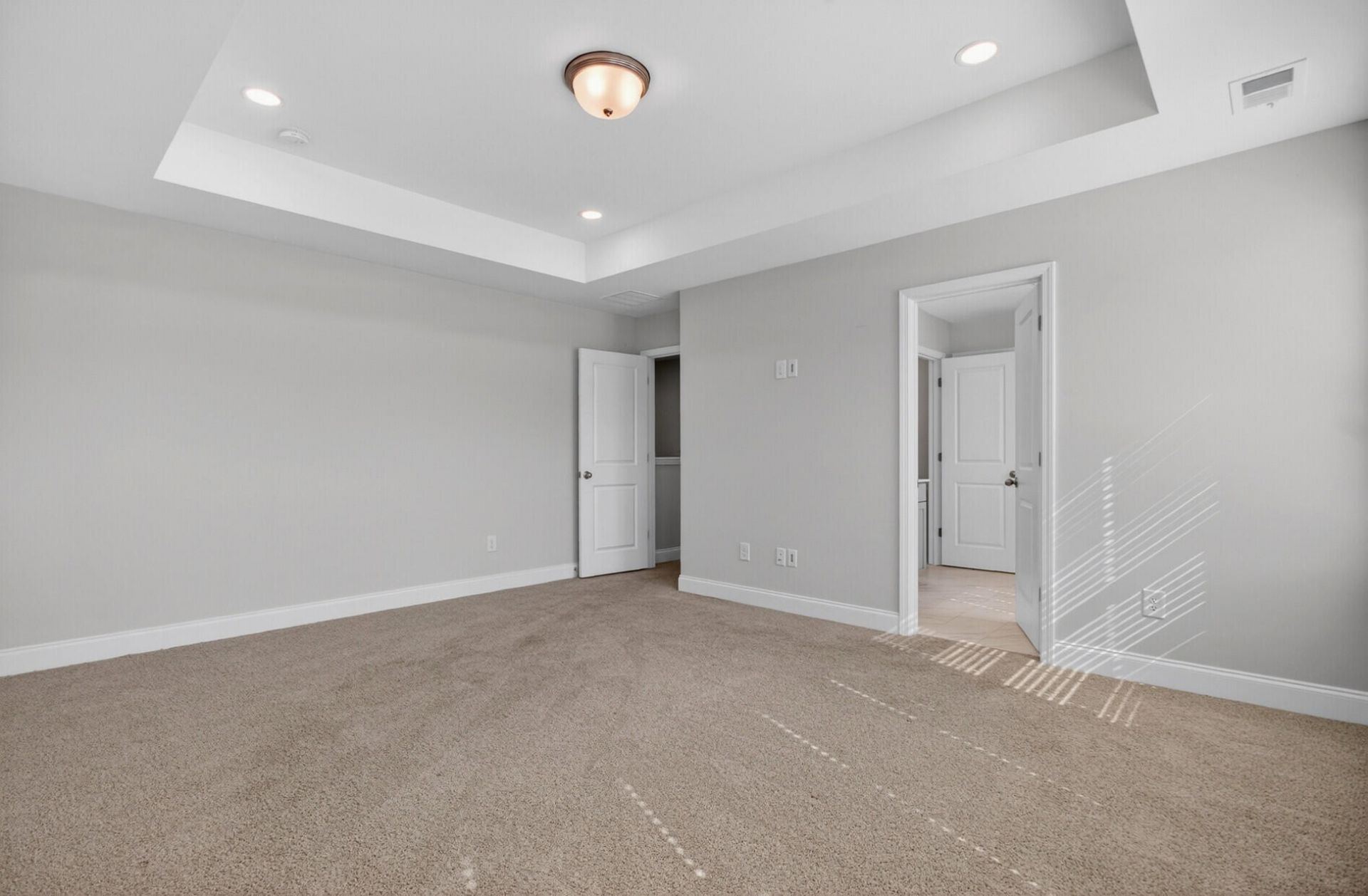 490 Eagleview Drive Photo 21