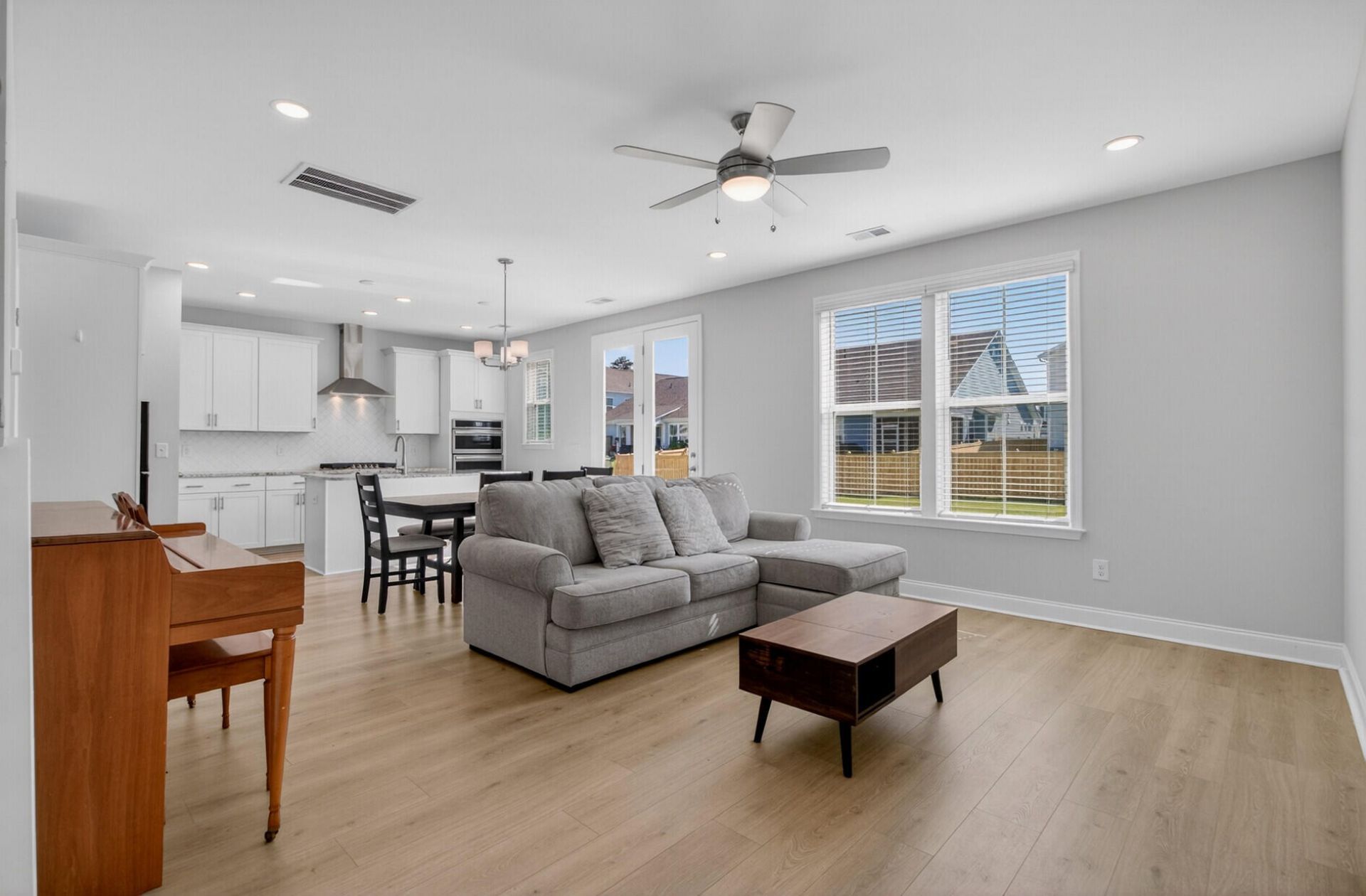 490 Eagleview Drive Photo 5