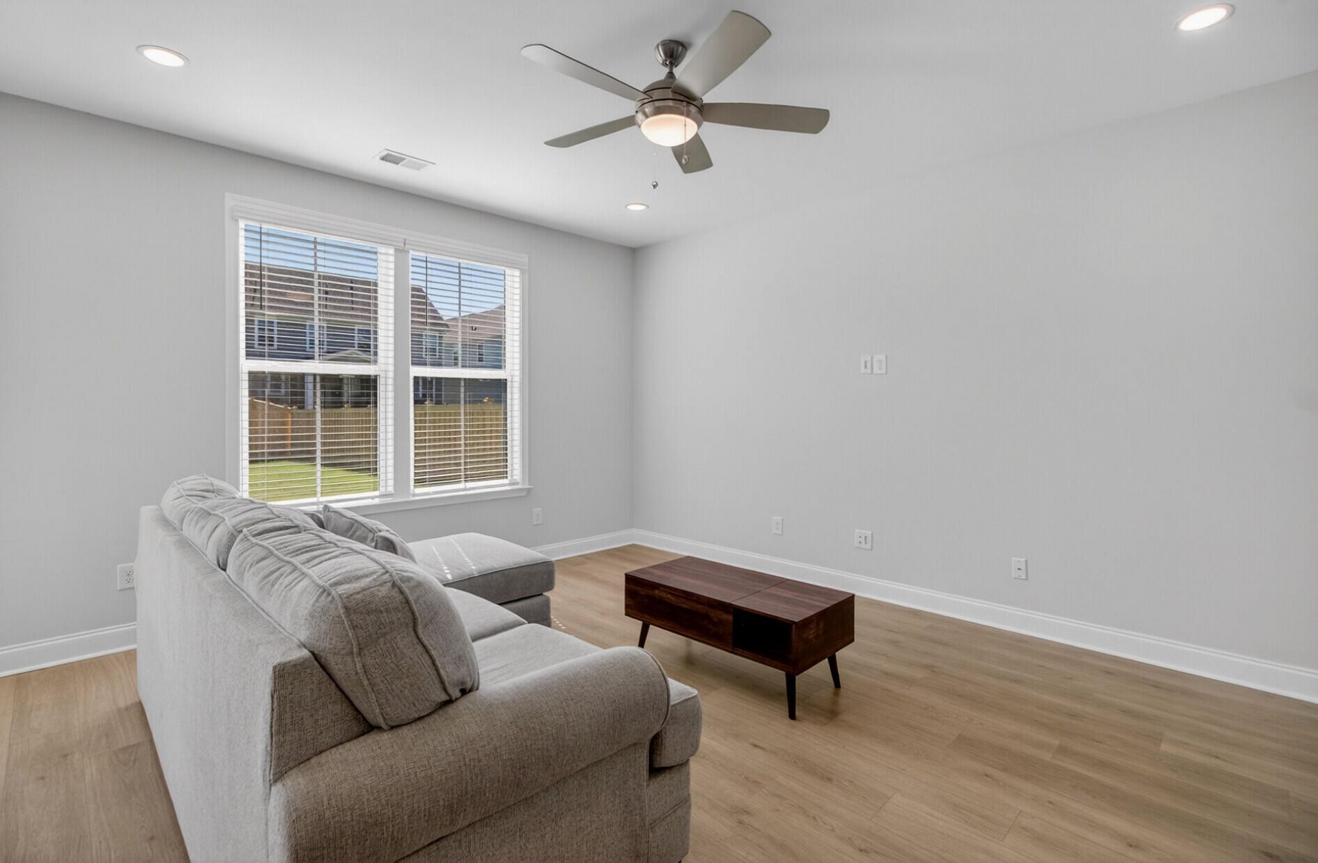 490 Eagleview Drive Photo 7