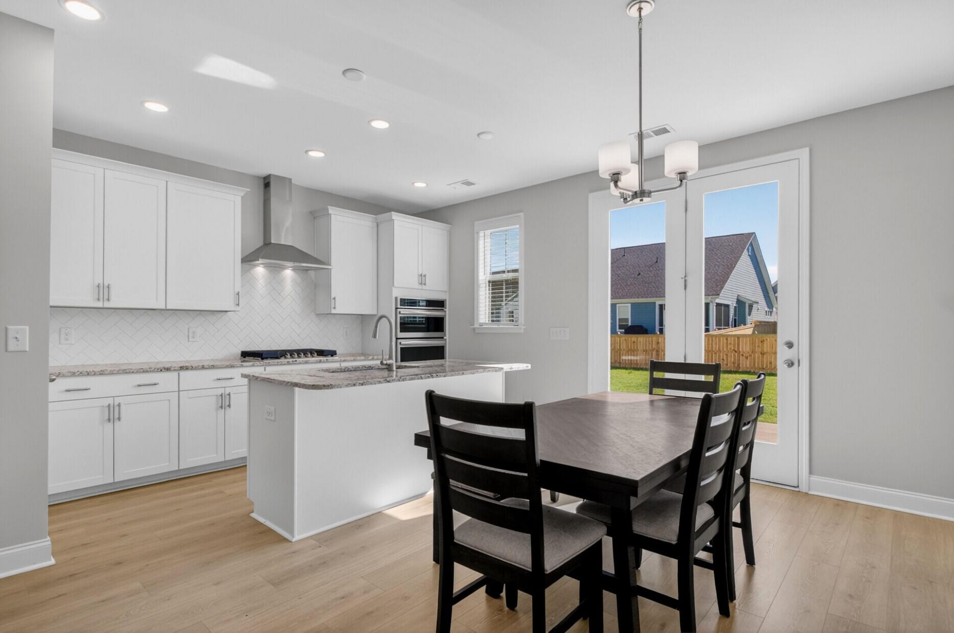 490 Eagleview Drive Photo 8