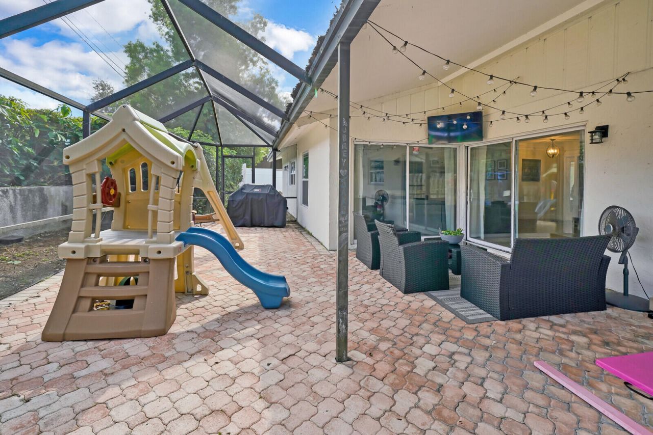 3048 NW 25th Way, Boca Raton, FL 33434 Photo