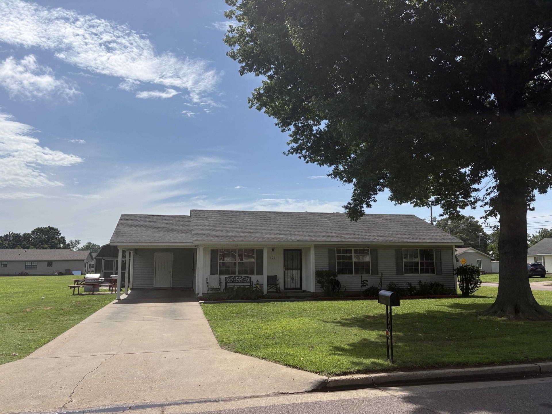 303 Robin Dr, Ripley, TN 38037 Main Photo