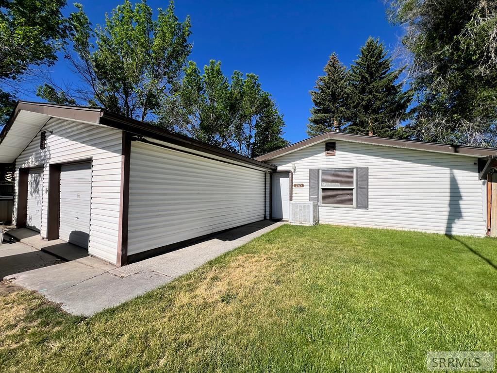 265 Tabor Avenue, Idaho Falls, ID 83401 Main Photo